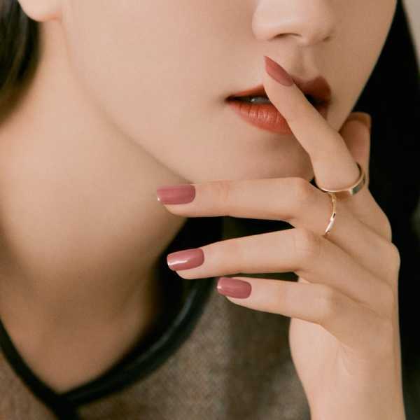 OHORA, Nail Sticker Gel Semi-polimerizzato Mani – CREAM ROSE OHORA, Nail Sticker Gel Semi-polimerizzato Mani – CREAM ROSE